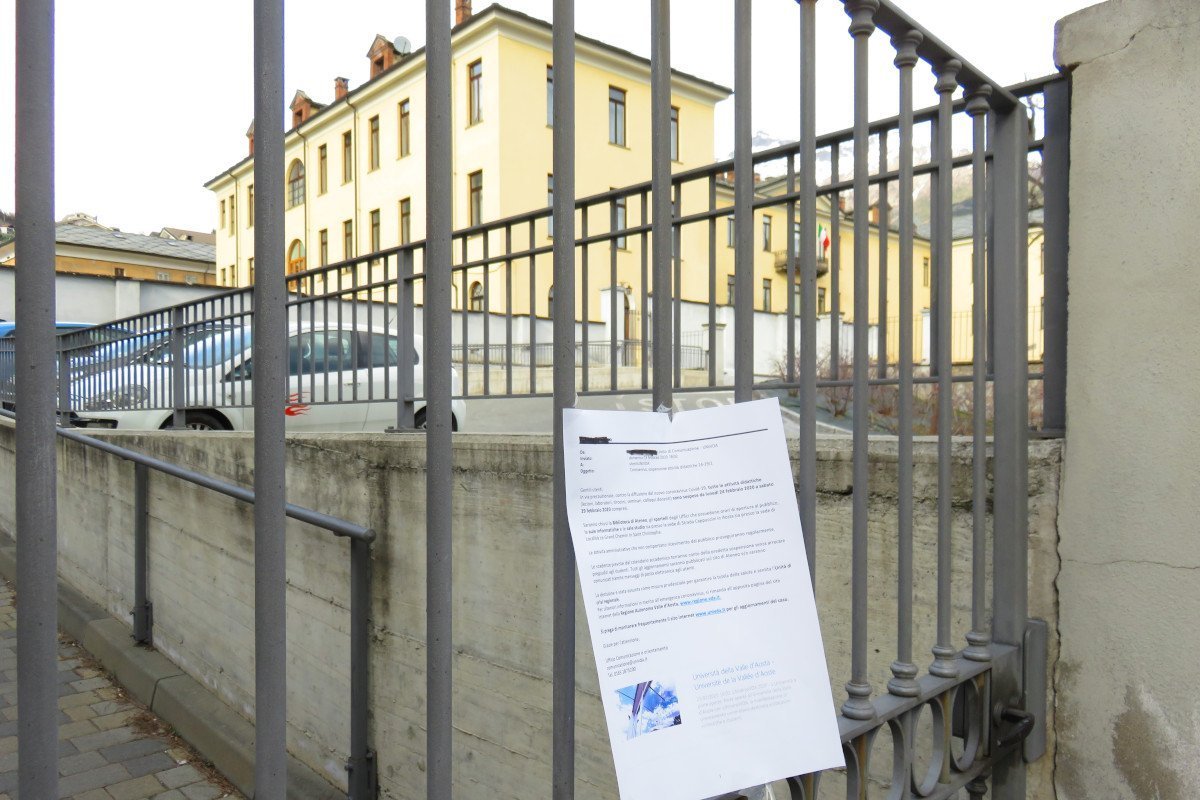 L’Università della Valle d’Aosta ha deciso di sospendere temporaneamente le attività didattiche per l’emergenza “coronavirus”
