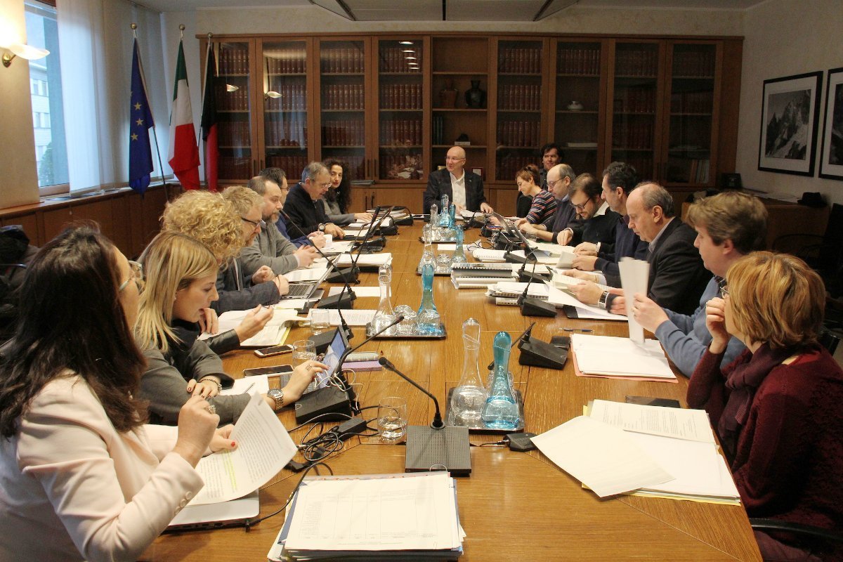 Una riunione della II Commissione del Consiglio Valle