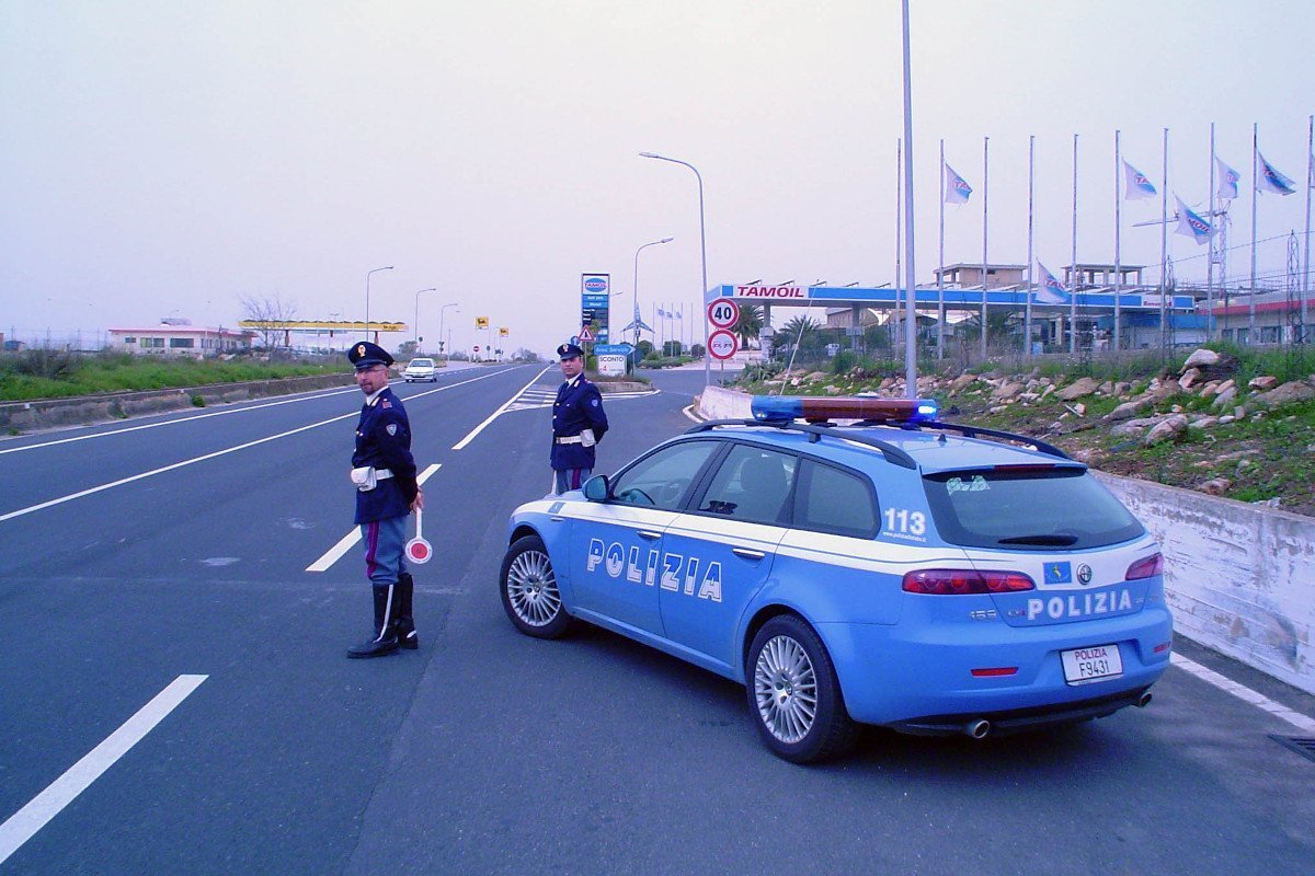 Sette persone denunciate dalla Polizia stradale perché non hanno rispettato le nuove disposizioni sugli spostamenti