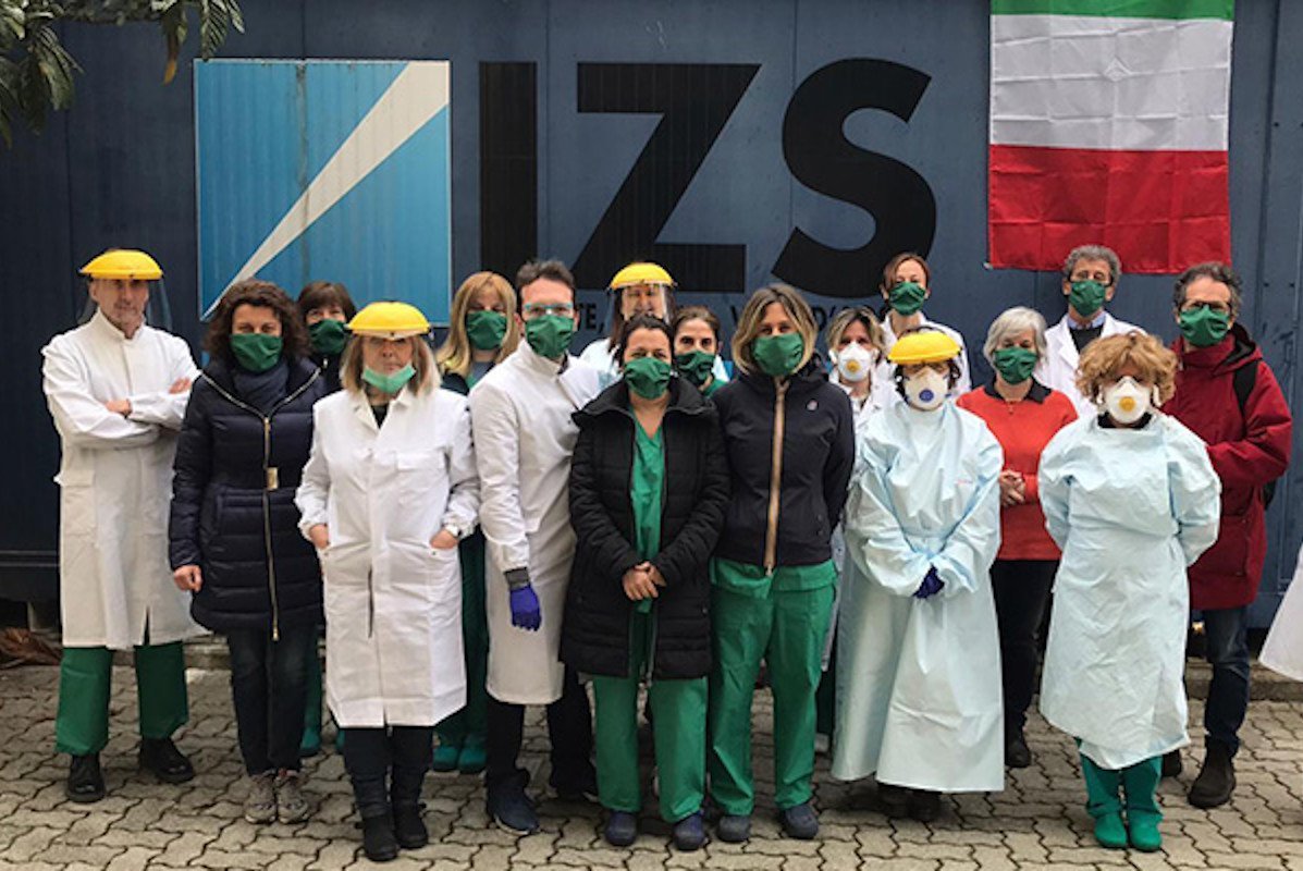 Lo staff dell'Istituto zooprofilattico sperimentale del Piemonte, Liguria e Valle d'Aosta