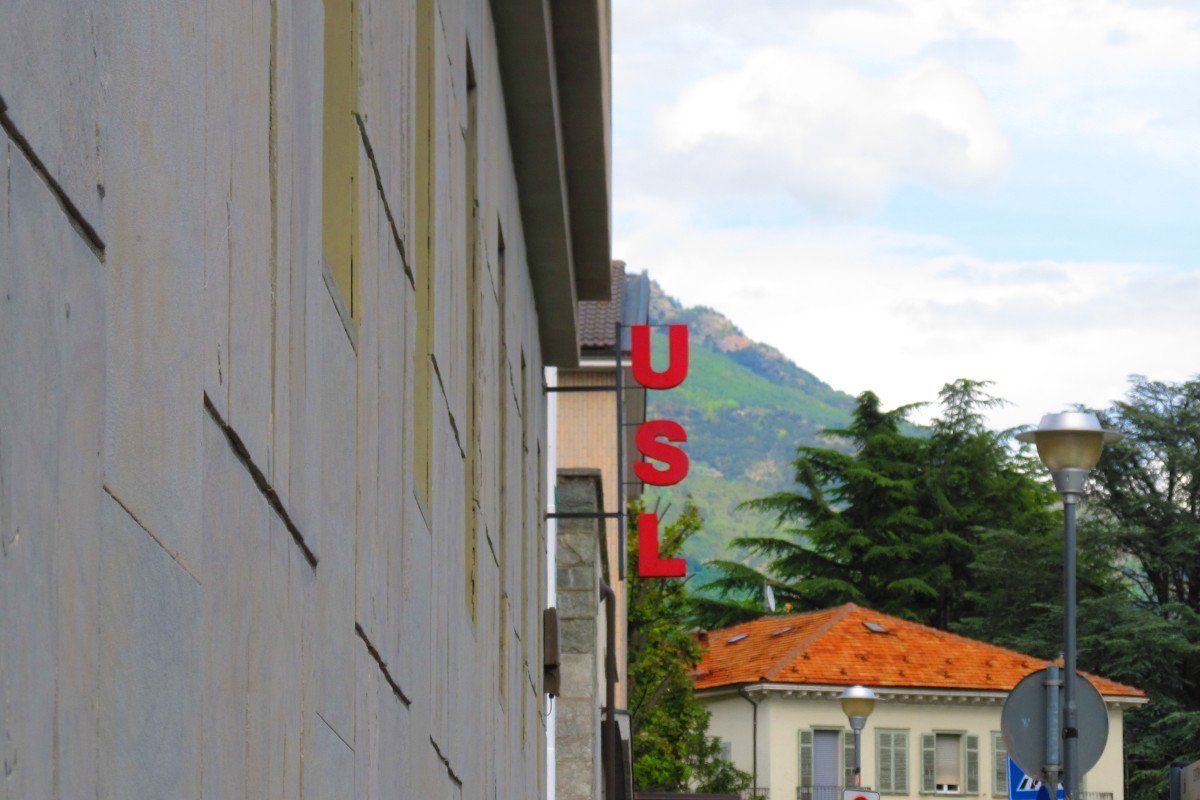 L'insegna dell'Azienda Usl, ad Aosta