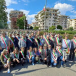 Sindaci ed assessori valdostani all'Adunata nazionale di Biella con il deputato Franco Manes