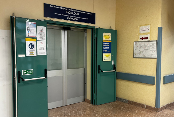 L'ingresso del reparto di radiologia dell'ospedale 'Parini' di Aosta