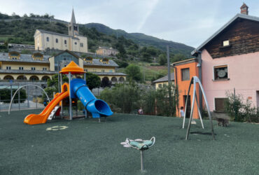 Un parco giochi a Nus