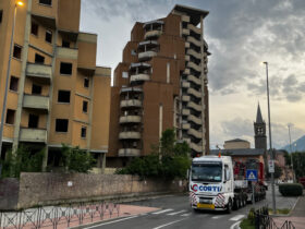 Il primo trasporto eccezionale con una parte di 'Zeus' arrivato ad Aosta