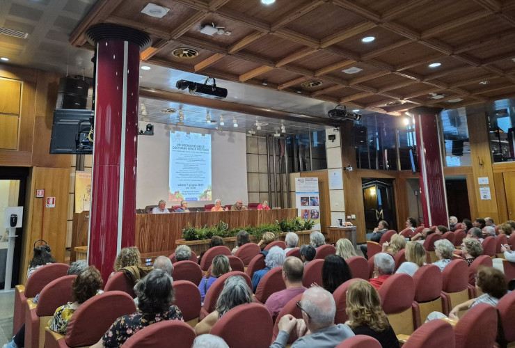 Un momento del convegno a Palazzo regionale sull'acqua informata