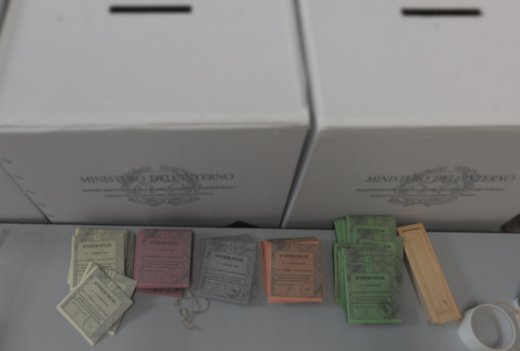 Le schede del referendum abrogativo dell'8 e 9 giugno 2025