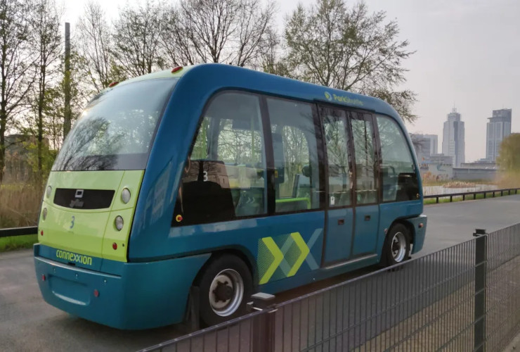 La navetta 'Parkshuttle' di Rotterdam