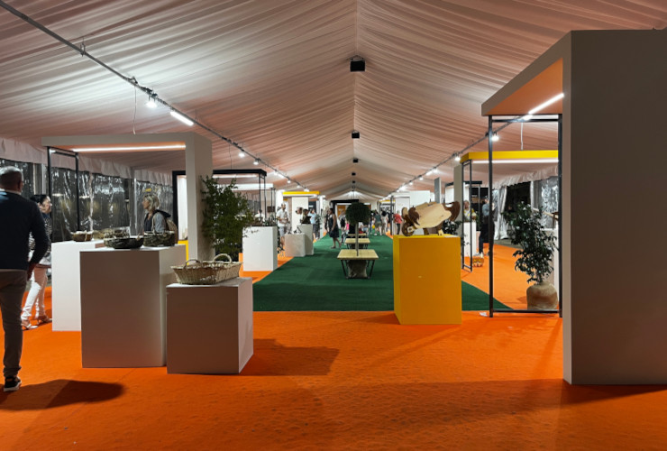 L'ingresso del padiglione della mostra concorso in piazza Chanoux ad Aosta