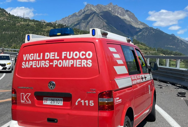Un furgone dei Vigili del fuoco della Valle d'Aosta