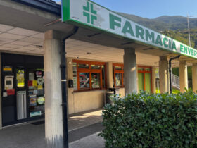 La farmacia 'Envers' al Pont Suaz a Charvensod