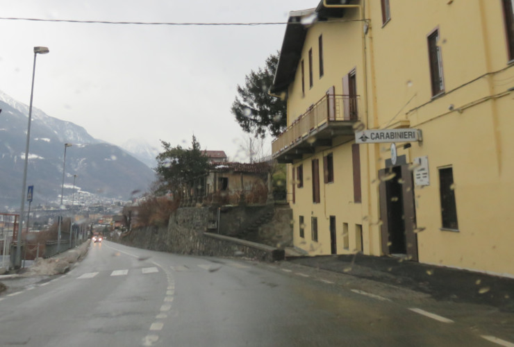 La caserma dei Carabinieri di Châtillon - St-Vincent, che indagano sulla denuncia