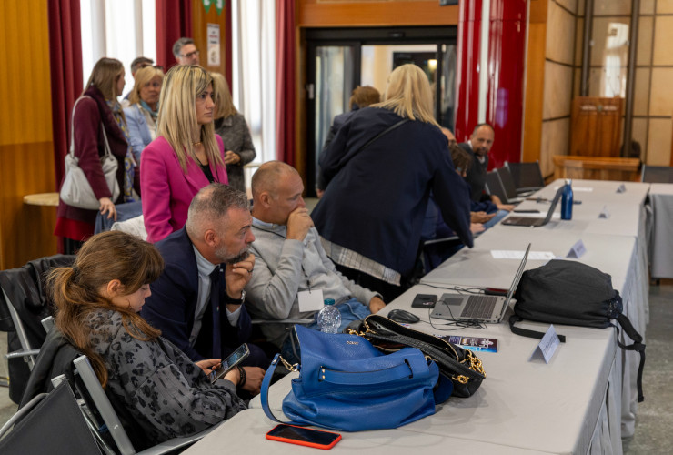 Enzo Amich in sala stampa durante lo spoglio elettorale
