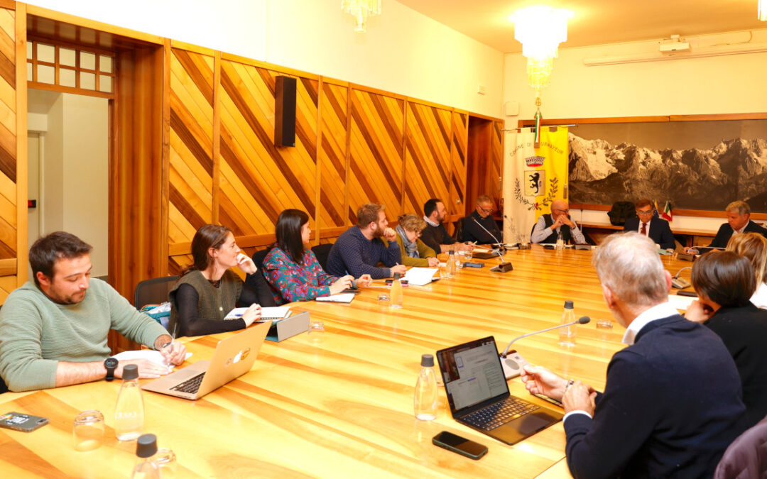 Courmayeur, insediato il nuovo Consiglio comunale: Rota conferma la squadra e due nuovi assessorati