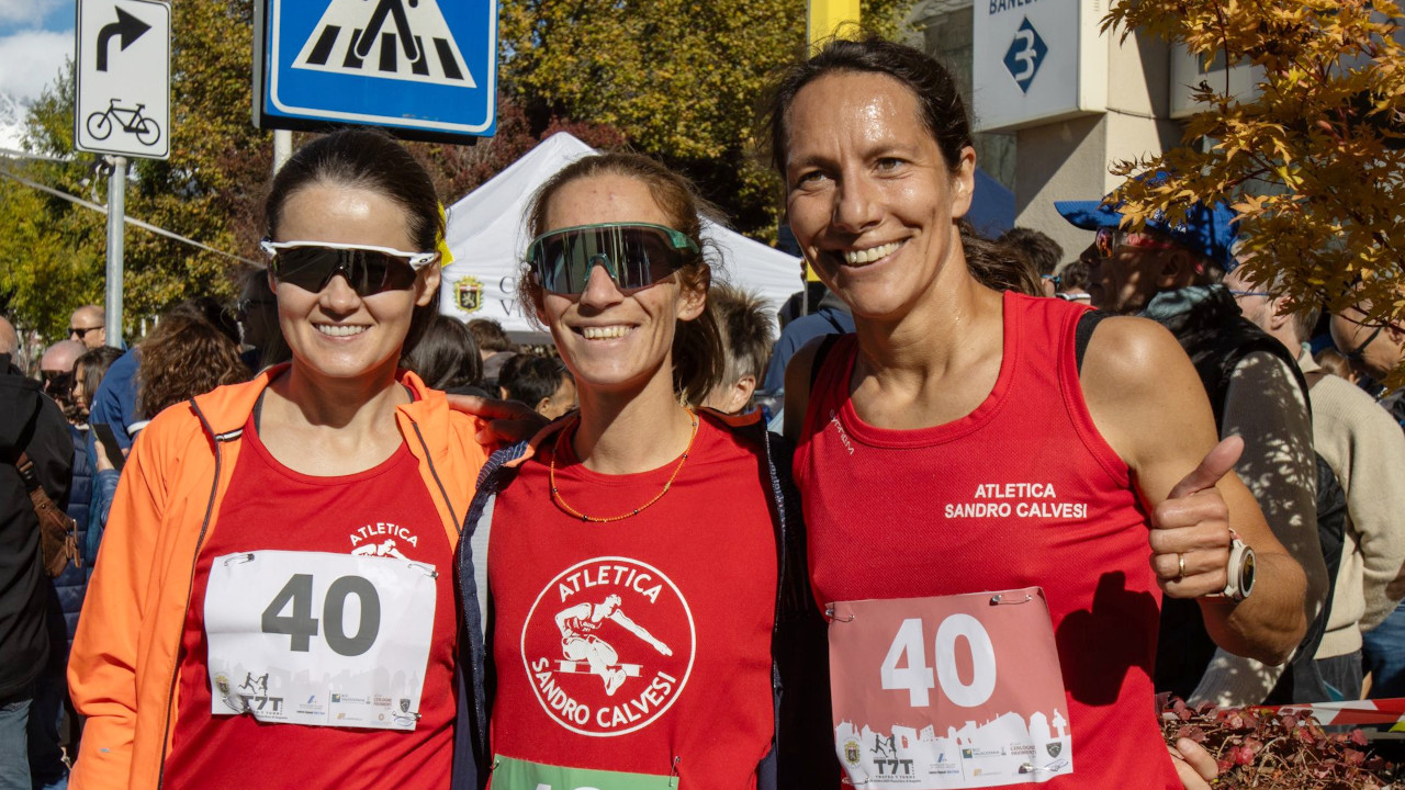 La squadra femminile dell'Atletica Calvesi, Tetiana Gamera, Evi e Charlotte Bonin