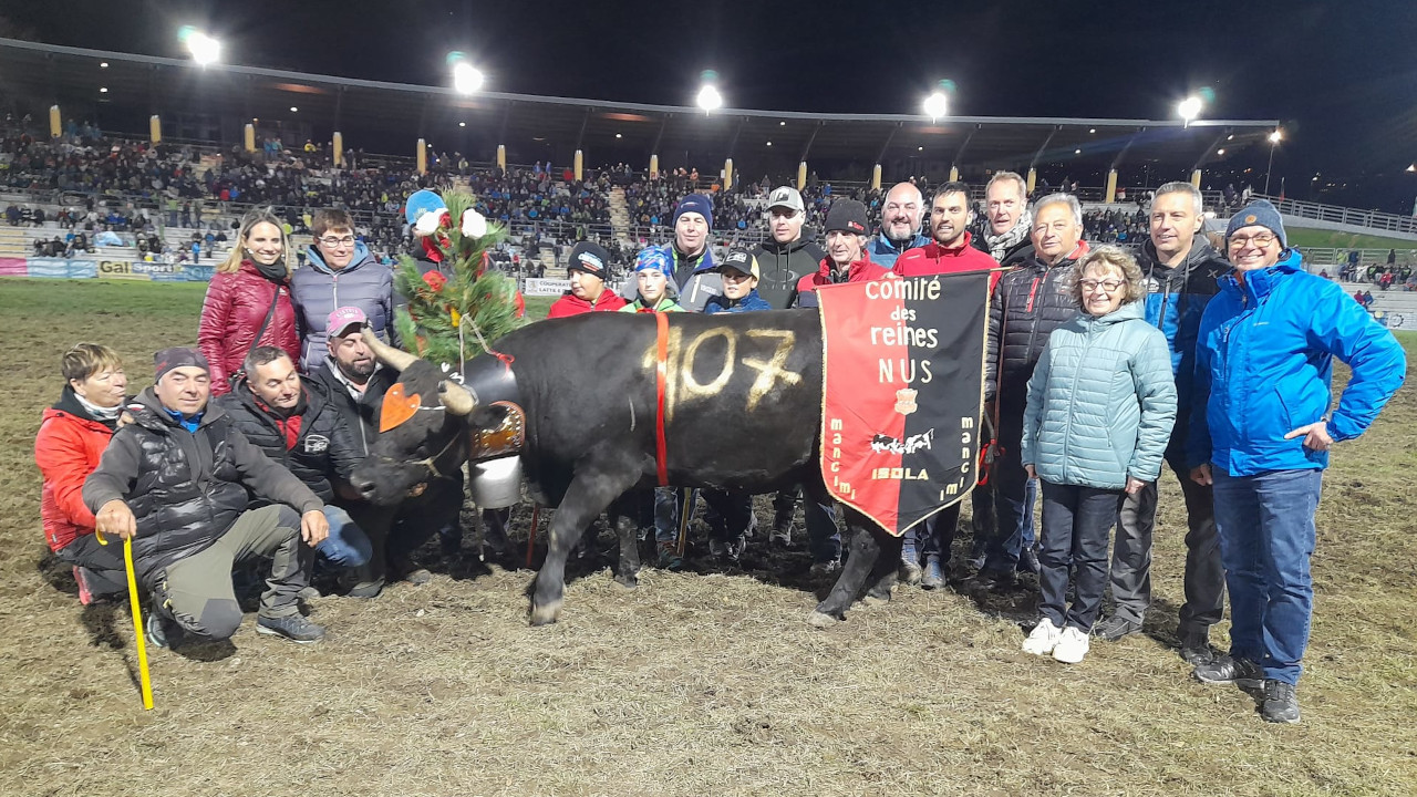 'Farchetta' di Lorenzo Rosset di Nus, vincitrice in 3ª categoria