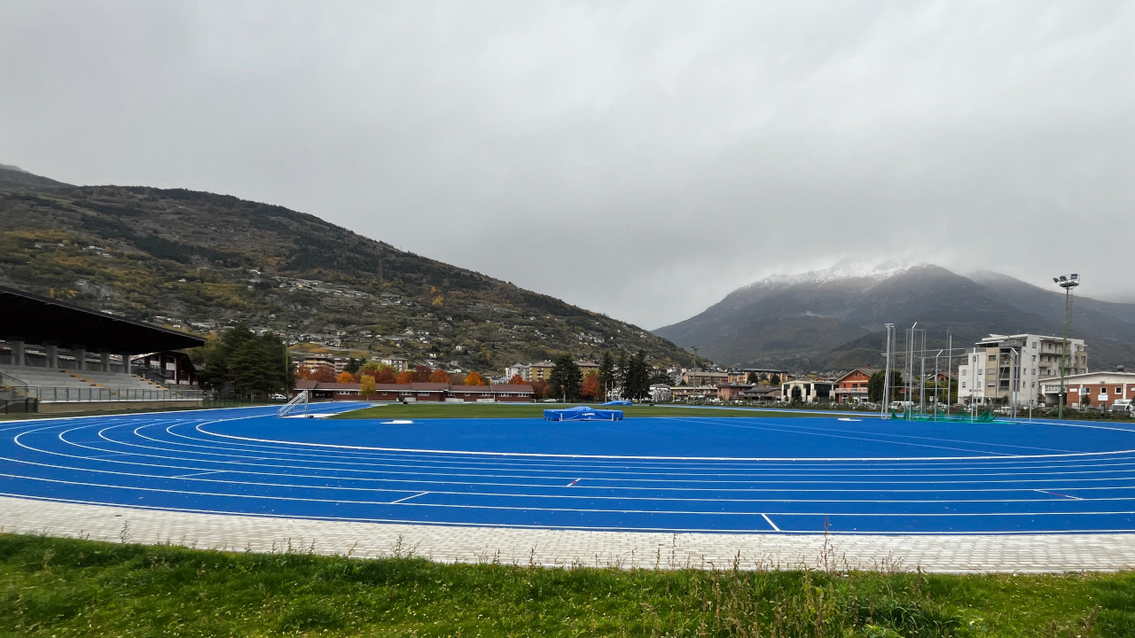 La nuova pista di atletica al campo 'Ettore Tesolin' di Aosta