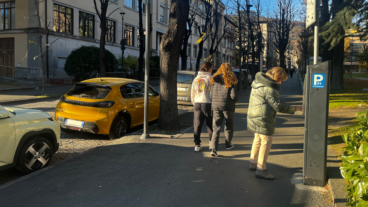 I parcheggi a pagamento in via Conseil de Commis ad Aosta