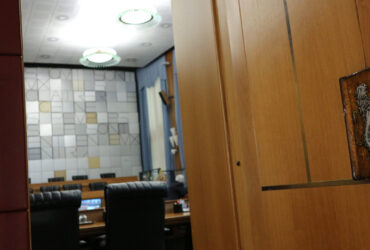 L'ingresso dell'aula del Consiglio regionale della Valle d'Aosta