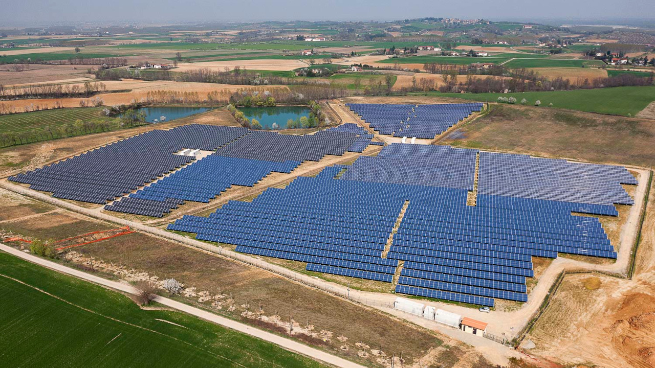 L'impianto fotovoltaico di CVA a Valenza Fornace