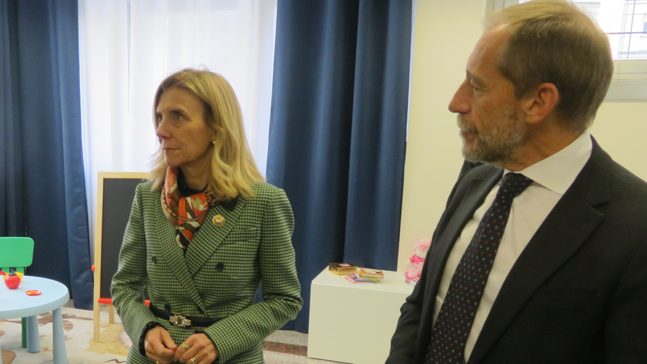 Viviana Vallet, presidente del Soroptimist International valdostano e Gian Maria Sertorio, Questore di Aosta