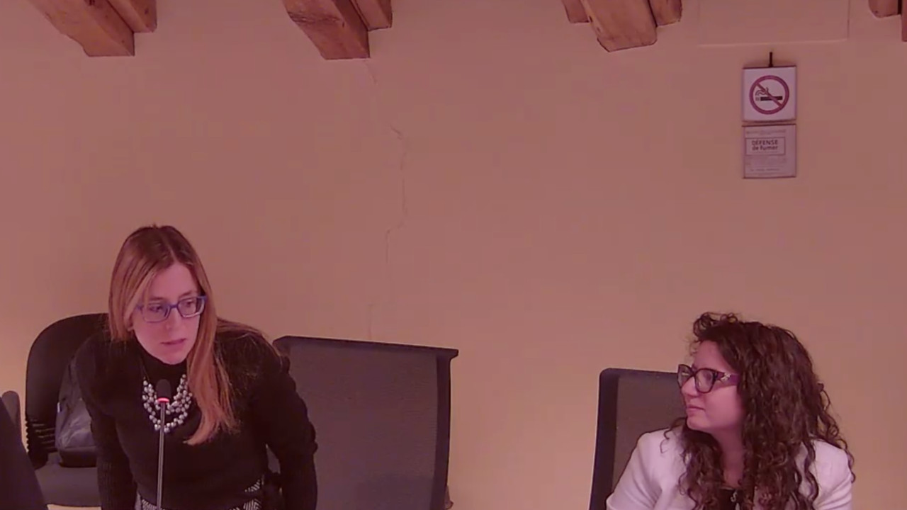 Le consigliere Silvia Caveri e Sara Timpano in Consiglio comunale ad Aosta