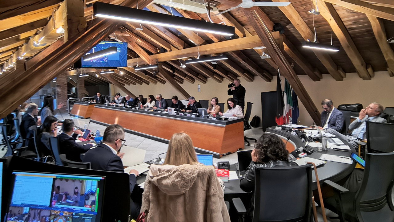 Il Consiglio comunale di Aosta in riunione