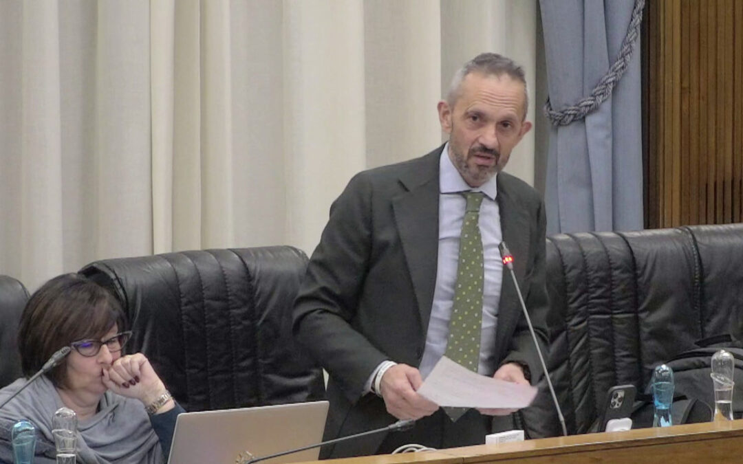 Educazione affettiva a scuola, scontro in Consiglio Valle sul consenso informato