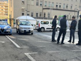 Agenti della Polizia di Stato all'ospedale regionale di Aosta