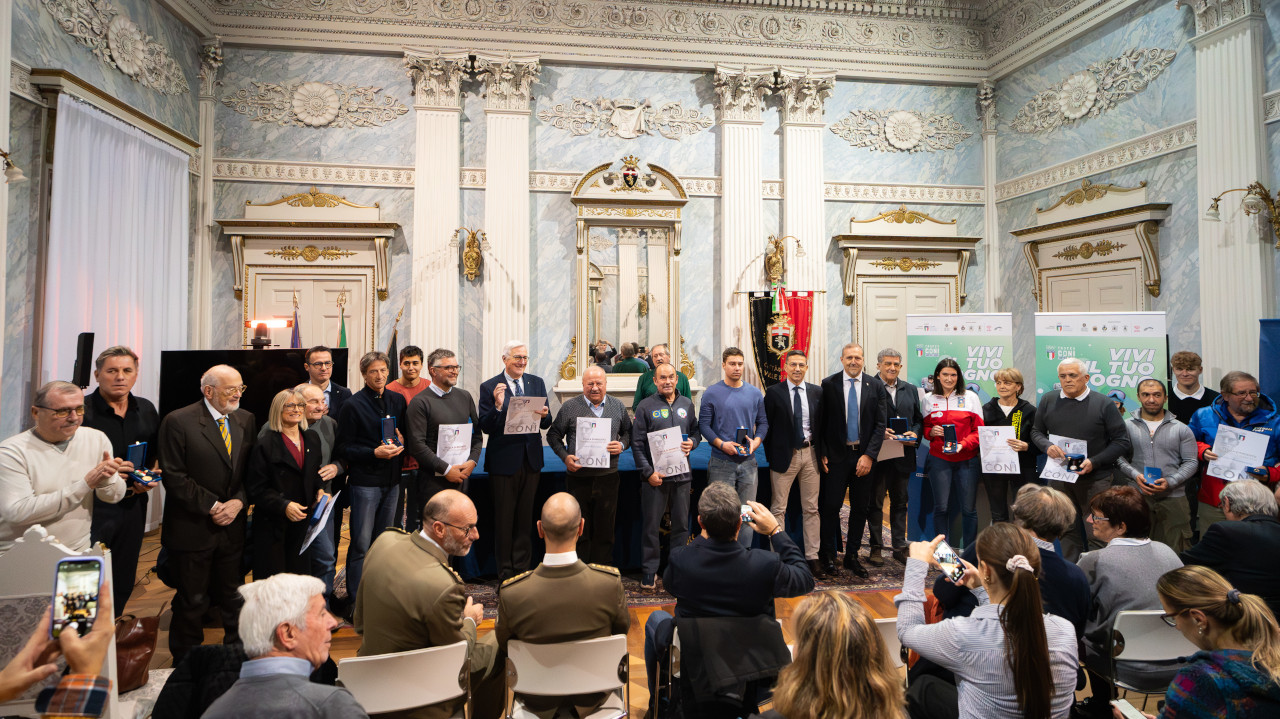 HOMEPAGE 31 I premiati del CONI Valle d'Aosta nel Salone Ducale