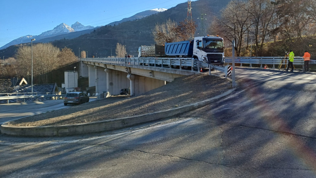 Il viadotto di Champrotard, a Villeneuve