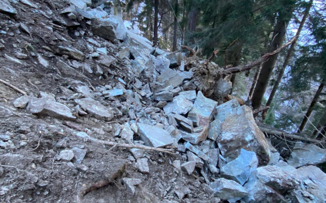 Frana a Champorcher, danneggiato il canale CVA verso la centrale Hône 2