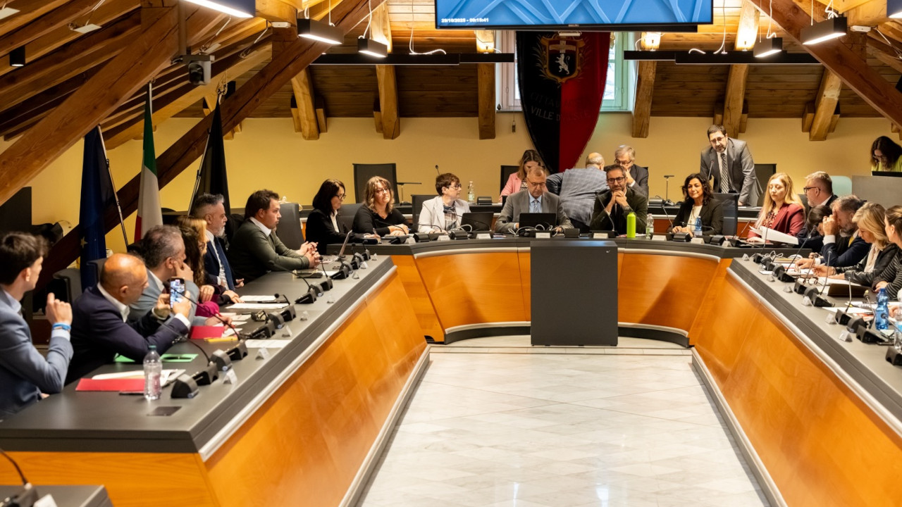 Il Consiglio comunale di Aosta nella riunione del 29 dicembre 2025