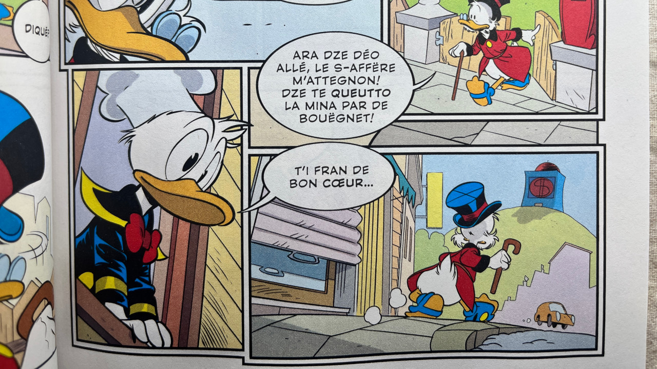 Alcune vignette della storia in francoprovenzale di Topolino 3660 (© Disney/Panini Comics)