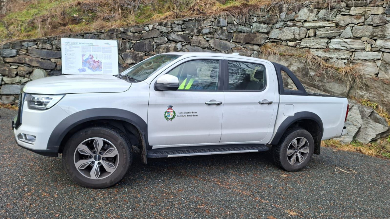 EVOCROSS 4, MISSIONE IMPOSSIBILE A PONTBOSET: IN VENDITA IL PICKUP COMUNALE CON 7.000 KM 1 L'Evocross 4 del Comune di Pontboset