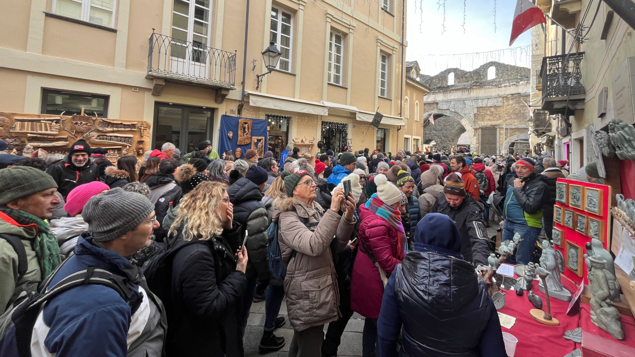 Visitatori alla 1026ª Fiera di Sant'Orso