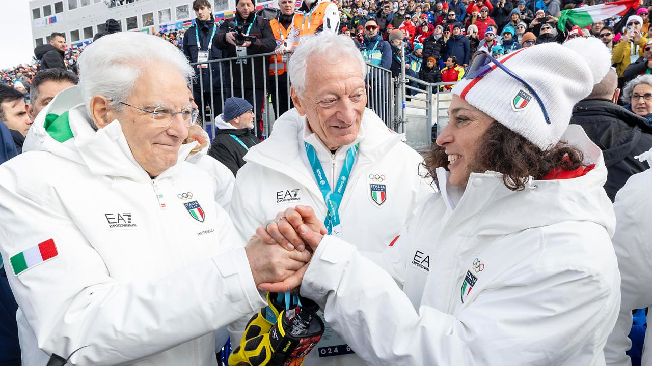 Federica Brignone con il Presidente della Repubblica Sergio Mattarella ed il presidente del CONI Luciano Buonfiglio
