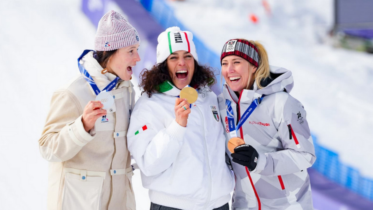 Il podio del super-G olimpico: Romane Miradoli, Federica Brignone e Cornelia Hütter
