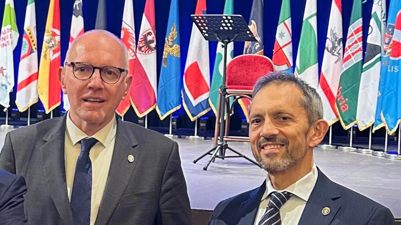 La foto del 2024 pubblicata sui social da Jean-Pierre Guichardaz, che lo ritrae con Renzo Testolin