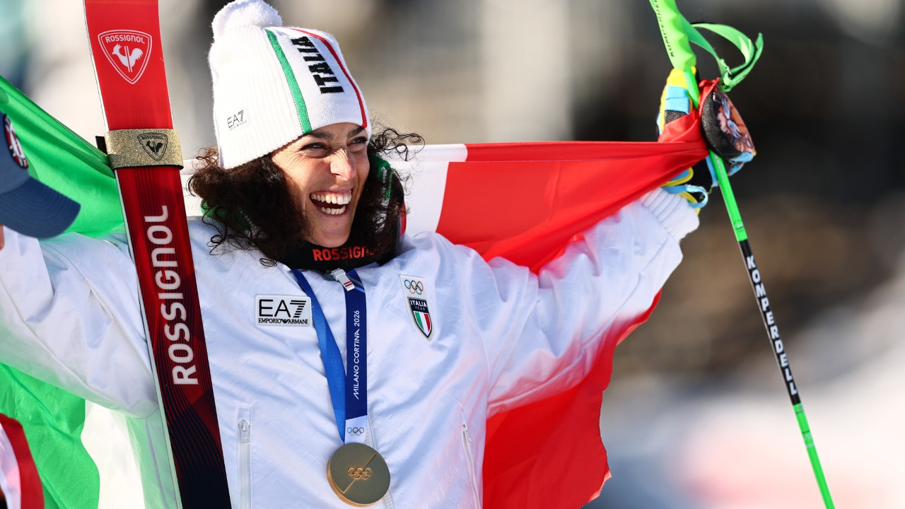 20260215_olimpiadi_gigante_brignone_medaglia Federica Brignone con il suo secondo oro olimpico