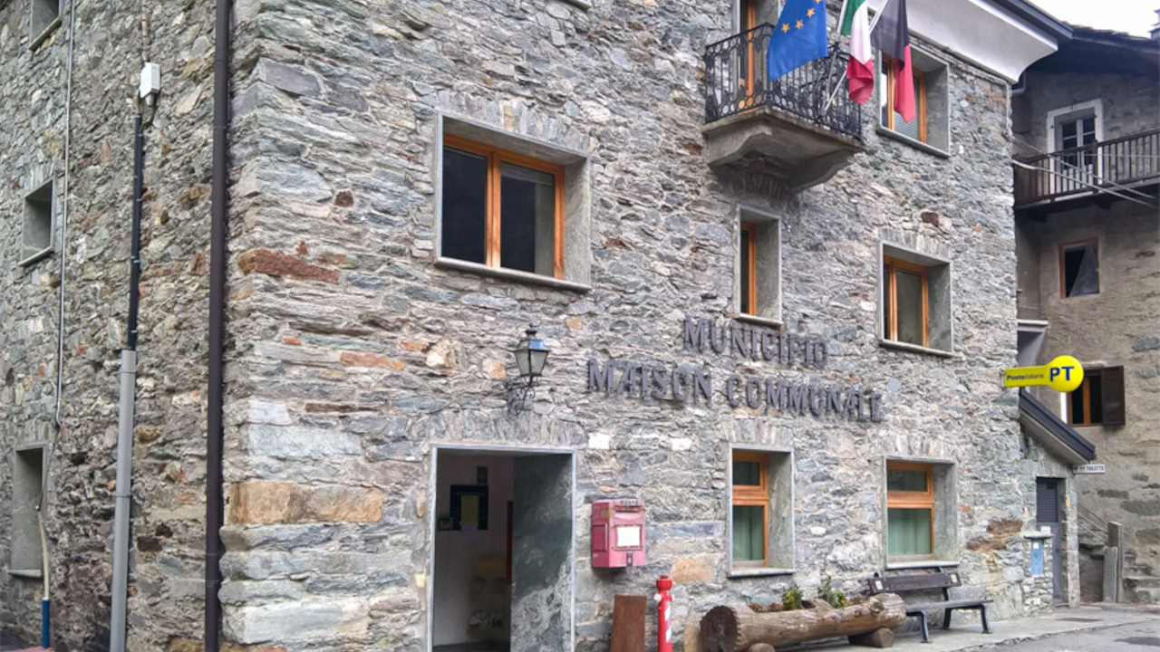 Il municipio di Pontboset