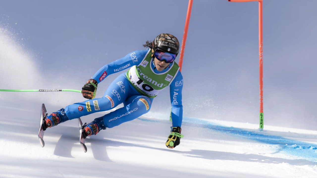 Federica Brignone nell'ultima sciata della stagione nel superG di Soldeu