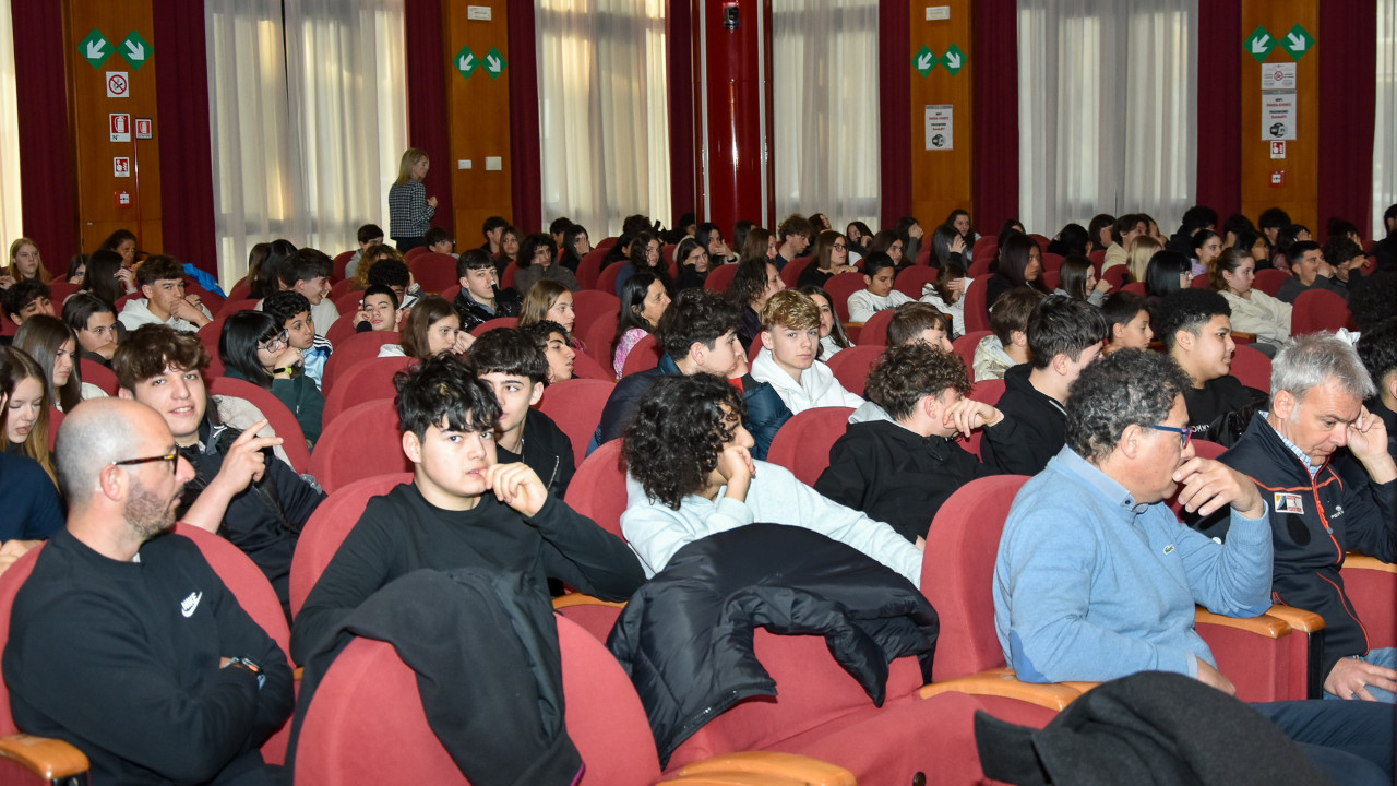 Gli studenti presenti al primo appuntamento di 'Giovani valdostani sulla neve'