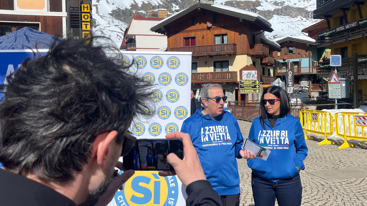 Maurizio Gasparri con Emily Rini a Breuil-Cervinia