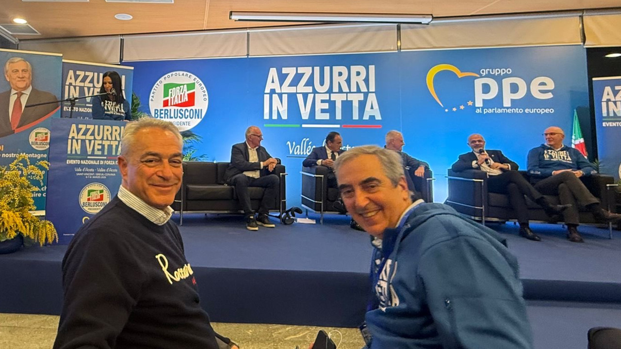 Renzo Testolin ad 'Azzurri in vetta' a Saint-Vincent in un selfie di Maurizio Gasparri