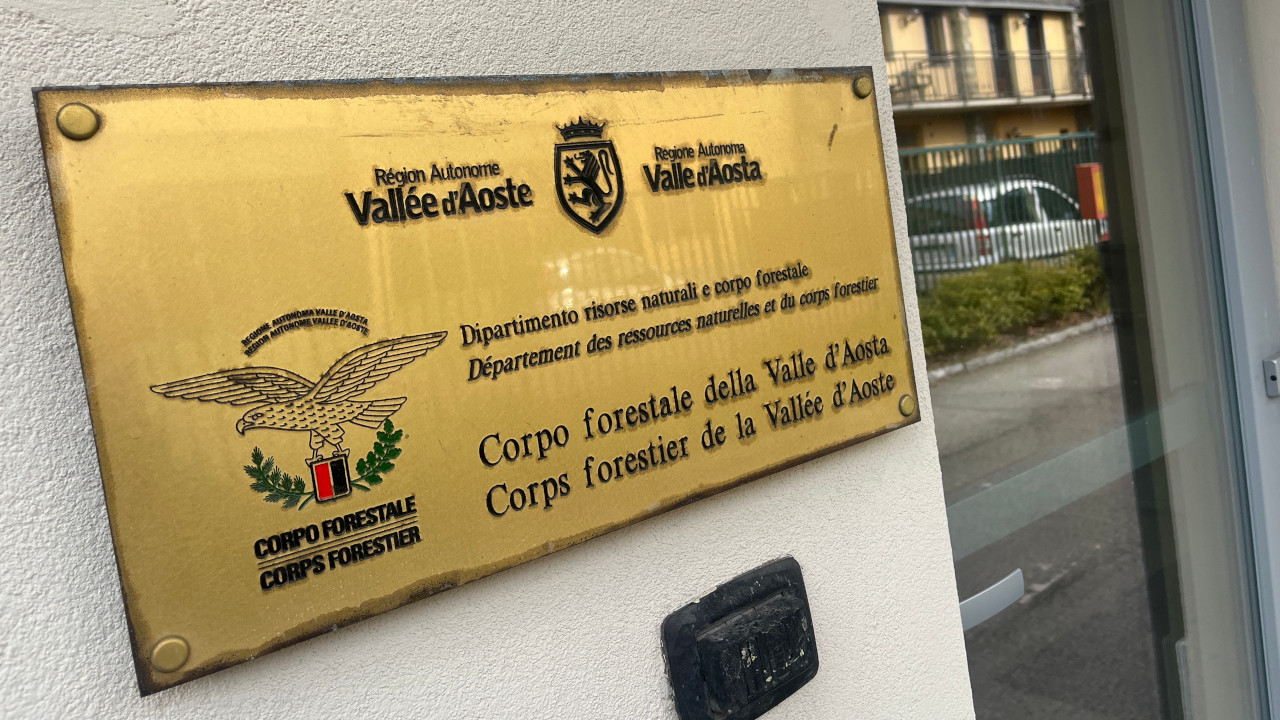 HOMEPAGE 17 L'insegna della sede del Corpo forestale valdostano