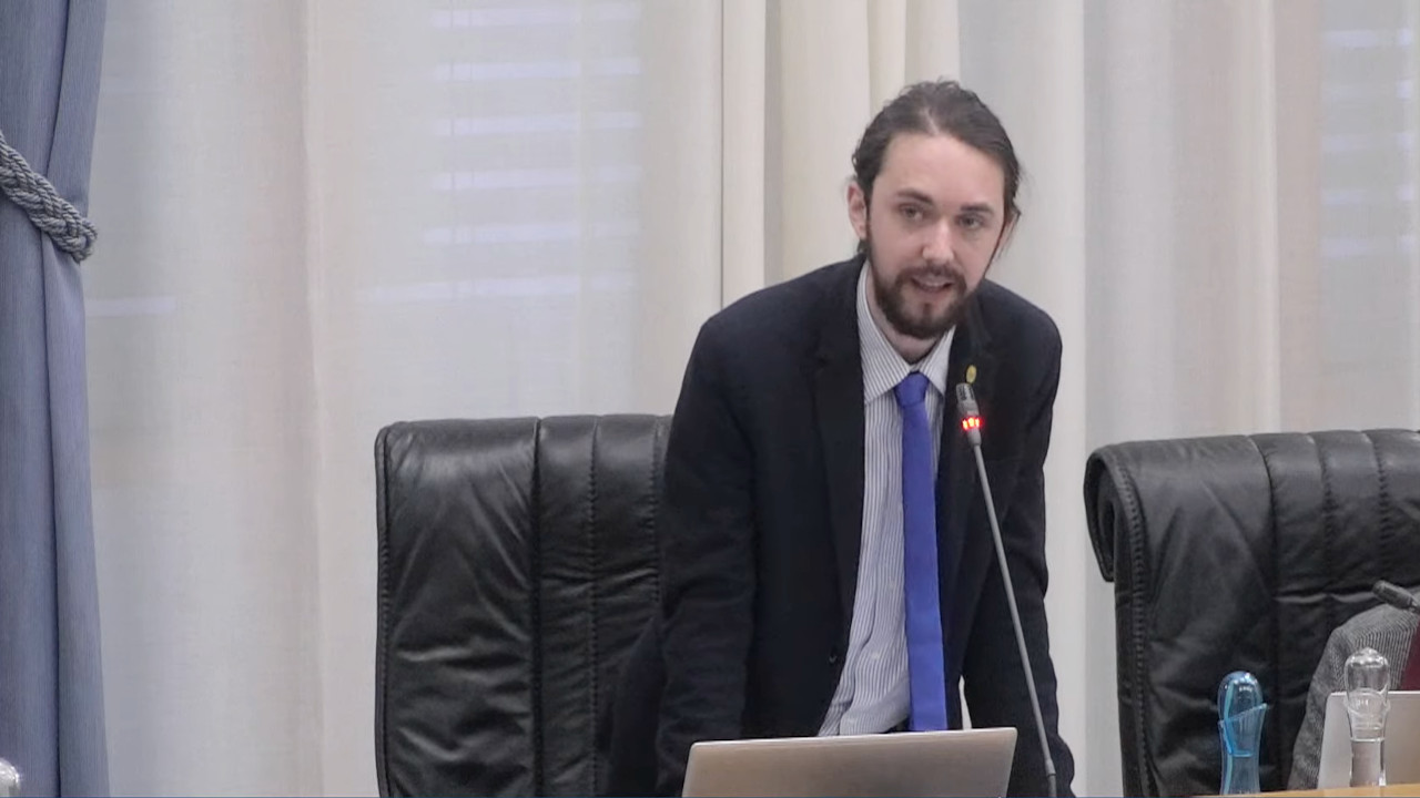 ELETTRIFICAZIONE FERROVIA AOSTA IVREA, I LAVORI A ST-CHRISTOPHE RIACCENDONO I DUBBI SUI TEMPI 1 Andrea Campotaro in Consiglio Valle