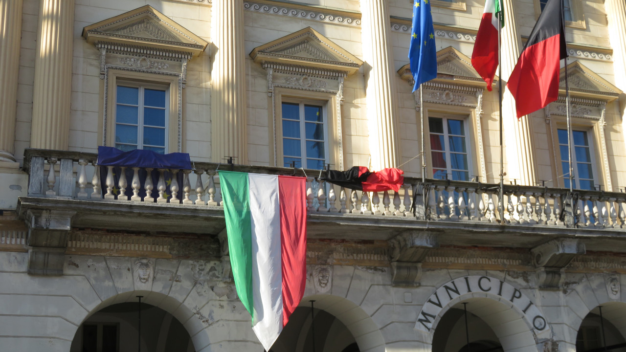 HOMEPAGE 2 Uno scorcio del Municipio di Aosta