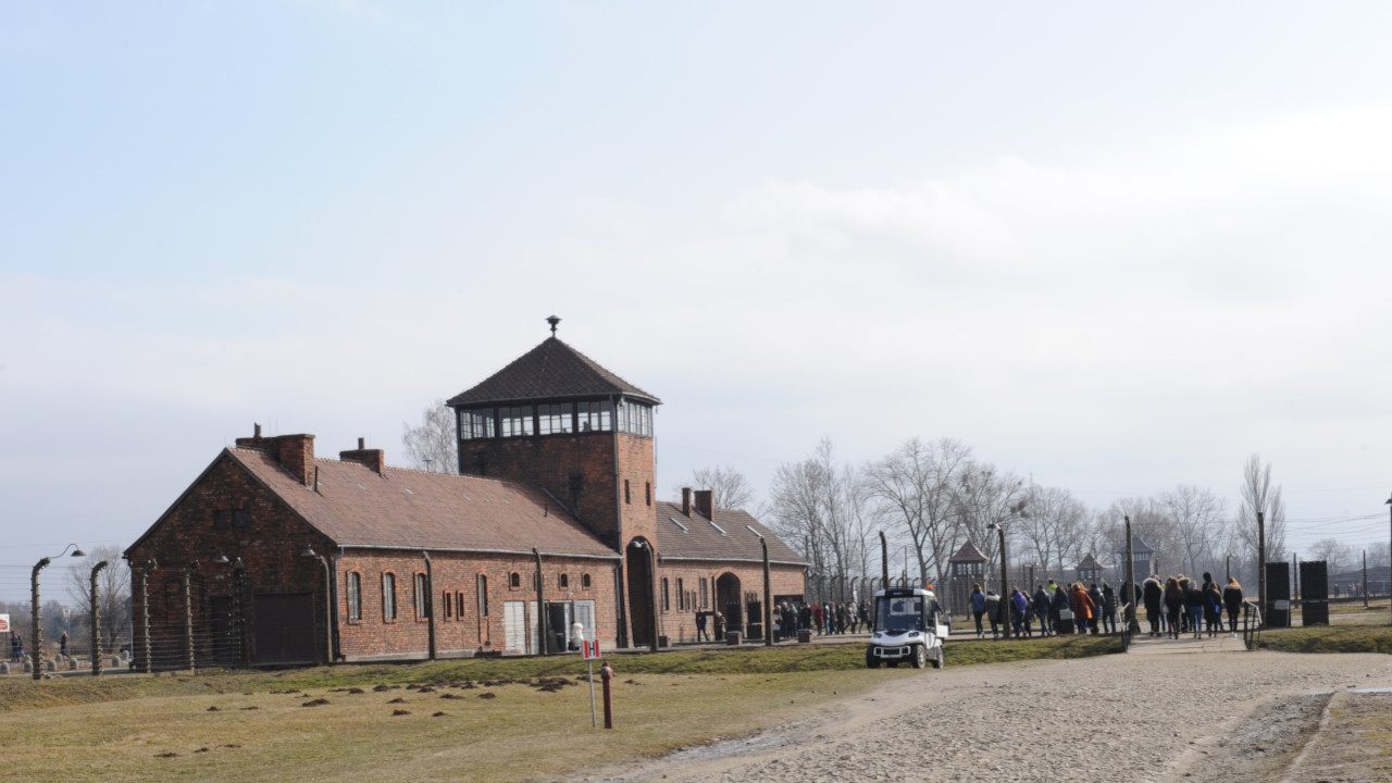 L'ingresso al Memoriale di Auschwitz-Birkenau
