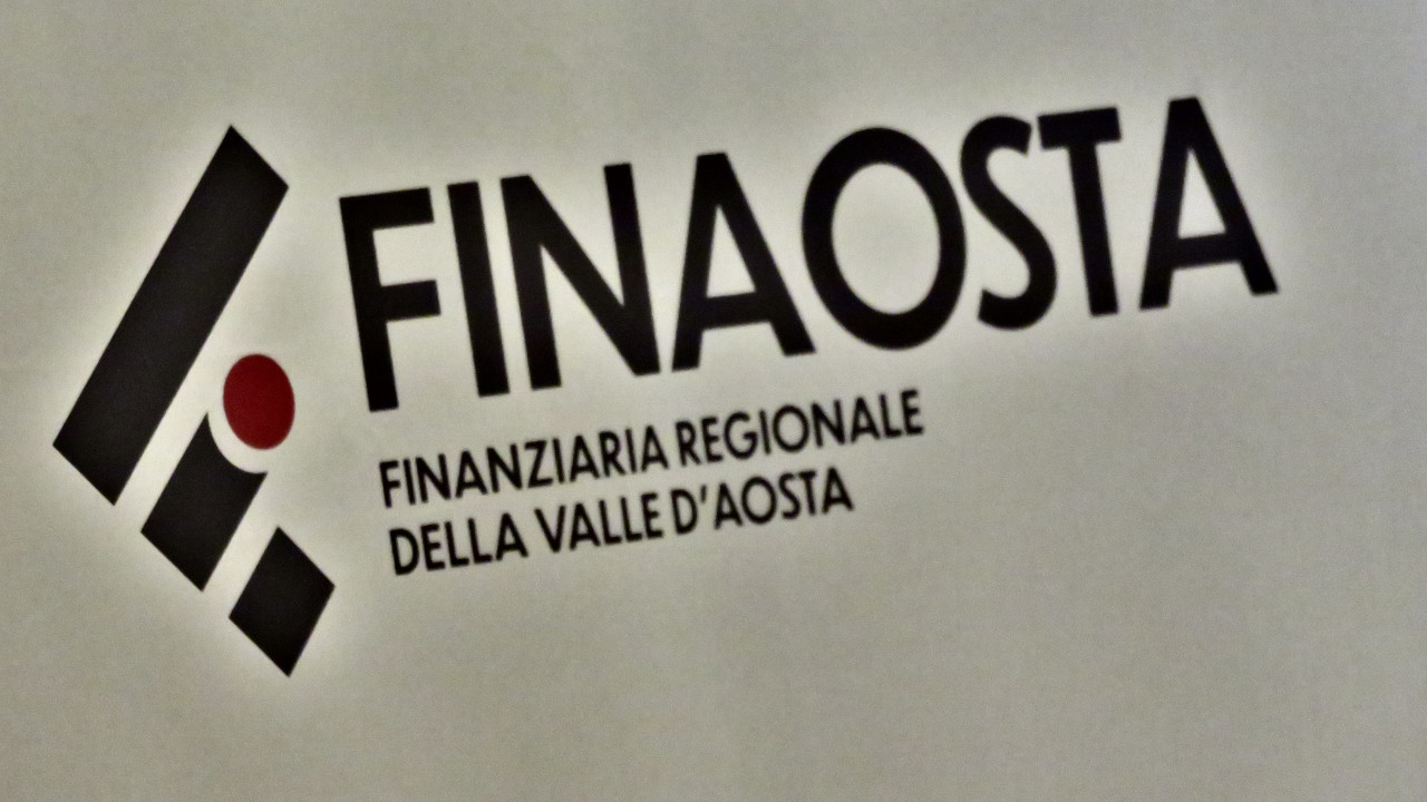 Il logo di 'Finaosta', la finanziaria regionale